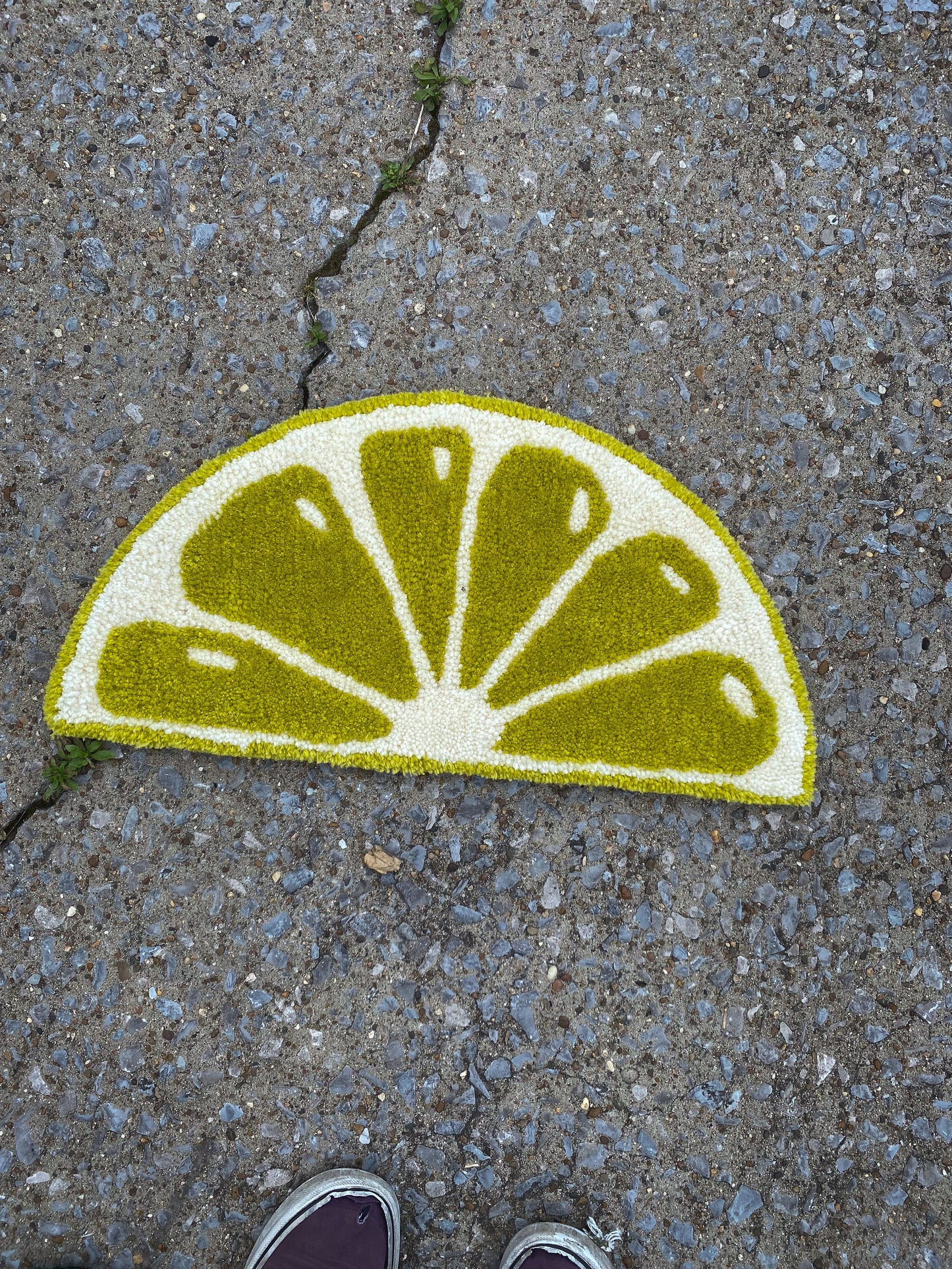LIME SLICE RUG