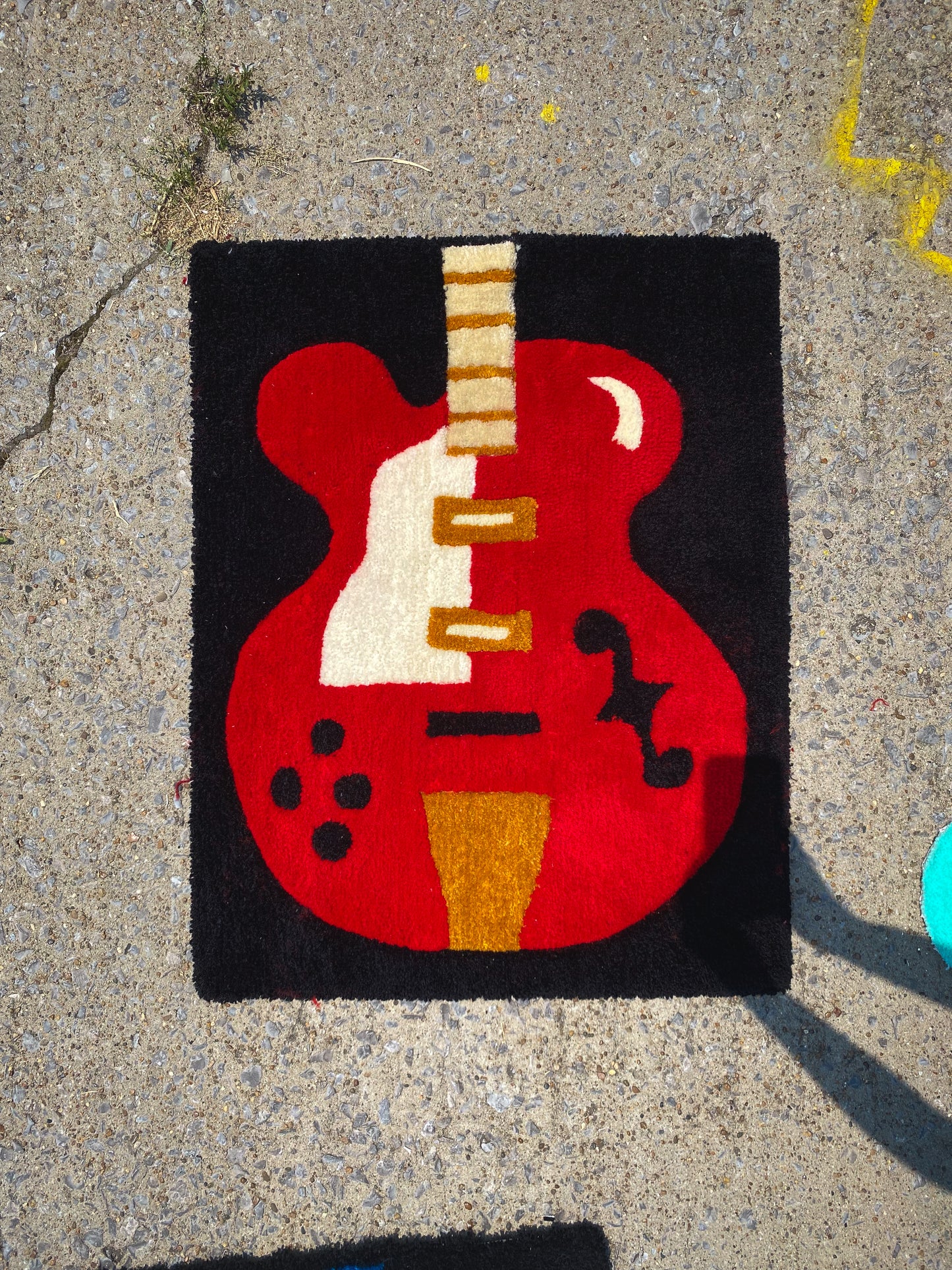 RED GUITAR RUG