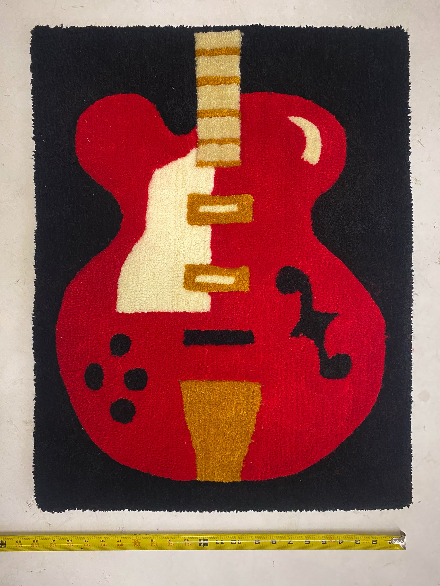 RED GUITAR RUG