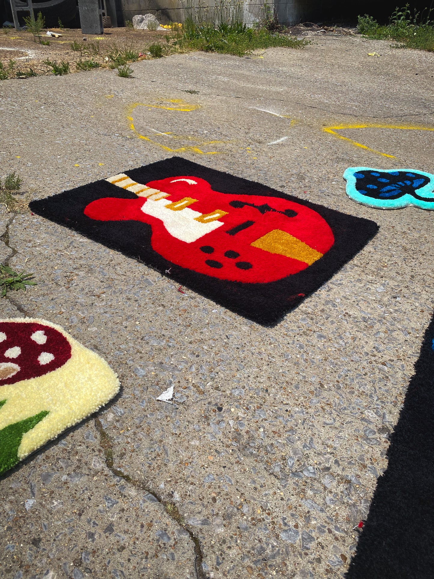 RED GUITAR RUG