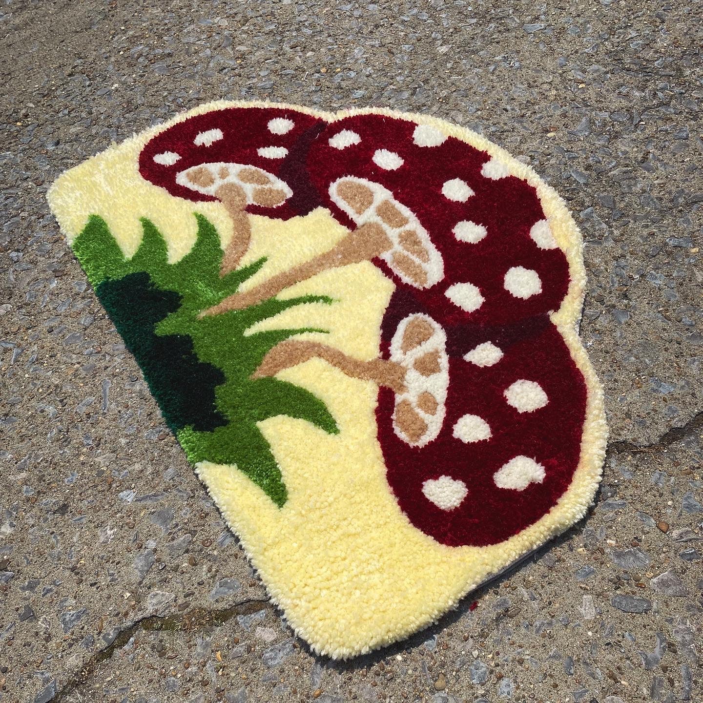 Classic MUSHROOM RUG