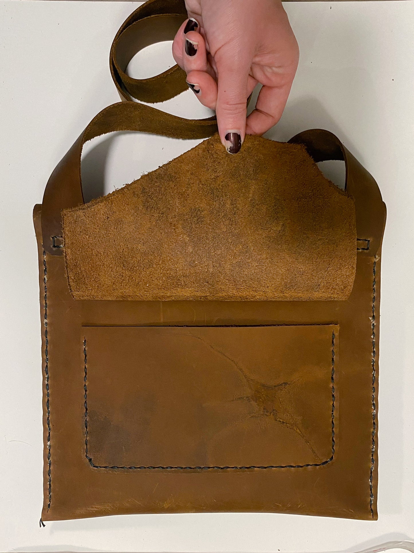 Hand stitched leather club bag 2